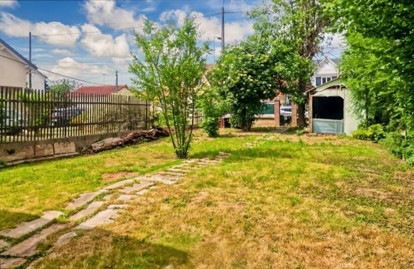 Pontault-Combault (77340) PONTAULT COMBAULT - TERRAIN CONSTRUCTIBLE DE 403M² VIABILISÉ - QUARTIER DU BOUQUET