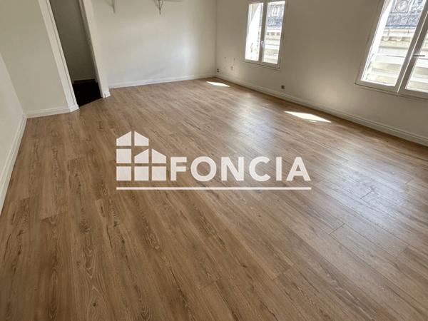 Location Appartement 2 pièces 54.49 m² - 3e ETAGE - PORTE 3 Niort 79000