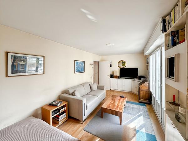 Studio rue du ruisseau  27.88 m2