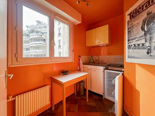 Studio rue du ruisseau  27.88 m2