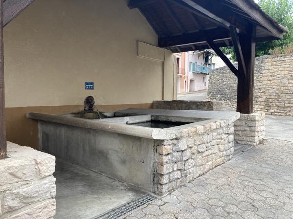 LAGNIEU Centre-Ville, Appartement meublé avec extérieur Lagnieu (01150)