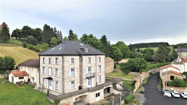 Vernet-la-Varenne (63580) Hôtel particulier ou Grande maison familiale, à vous de réaliser vos rêves !