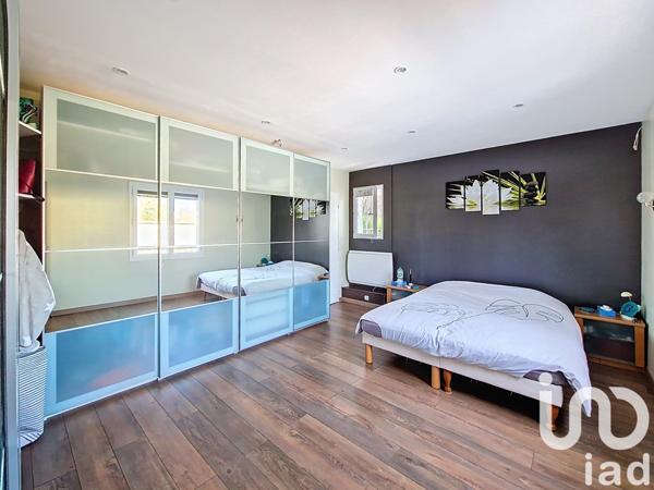 Maison à vendre 7 pièces 152 m² Saint-Fargeau-Ponthierry