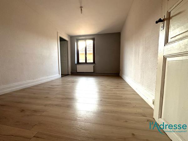 Appartement Buhl 3 pièce(s) 57 m2 2CH avec garage grenier et cave