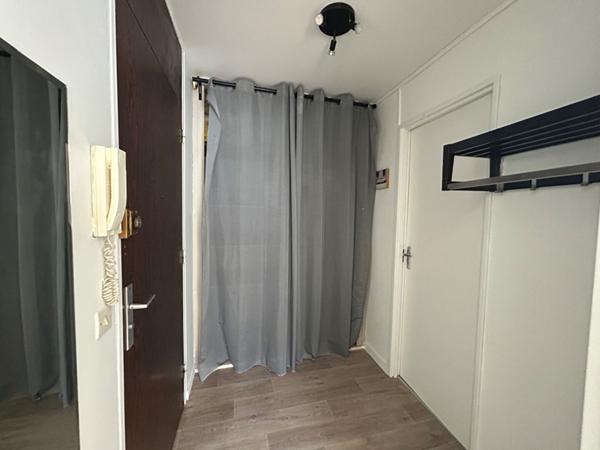 QUARTIER PONT DE LA TORTIERE APPARTEMEN T1 MEUBLE,  
Nantes 44000