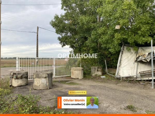 Dijon sud, Bâtiments commerciaux ou industriels sur terrain de 3400 m2 à réhabiliter