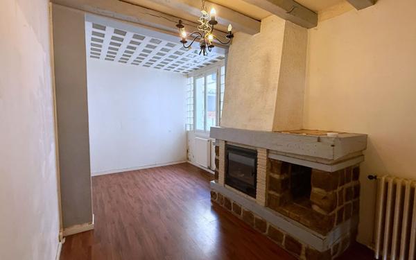 Maison à louer    4 pièces •  Anizy-le-Château