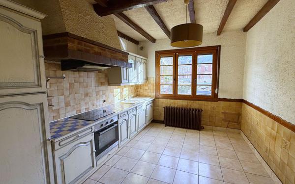 Maison à louer    4 pièces •  Anizy-le-Château