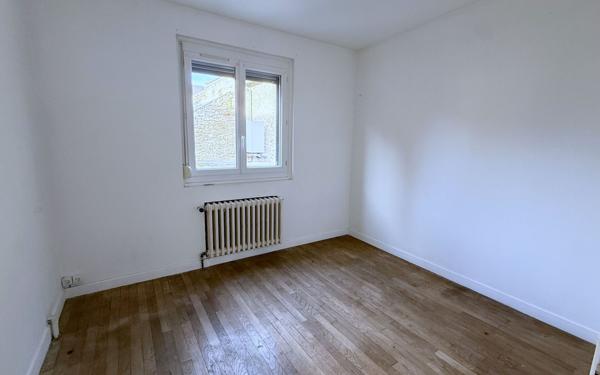 Maison à louer    4 pièces •  Anizy-le-Château