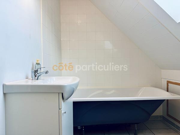 Vente
                Maison139 m² - 7 Pièces -
                    LA BARRE DE SEMILLY (50810)