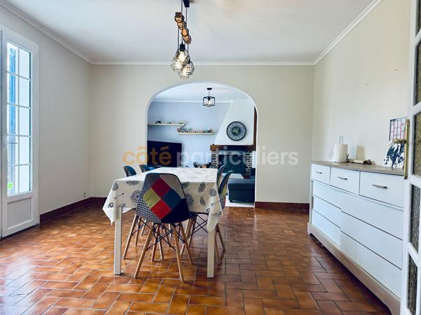 Vente
                Maison139 m² - 7 Pièces -
                    LA BARRE DE SEMILLY (50810)