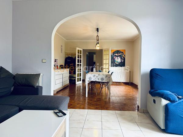 Vente
                Maison139 m² - 7 Pièces -
                    LA BARRE DE SEMILLY (50810)