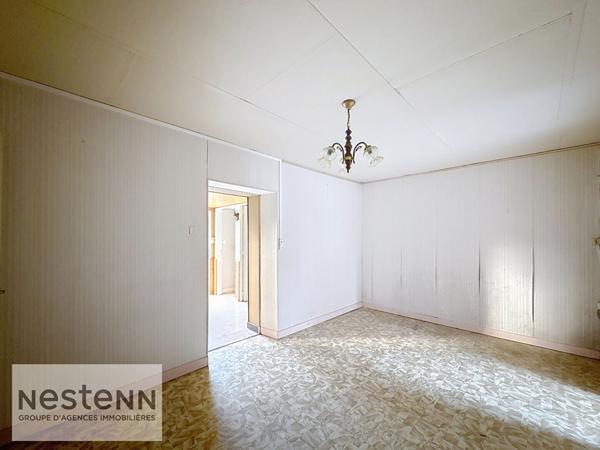 Maison à Vendre à Châteauneuf - Rénovation complète à prévoir