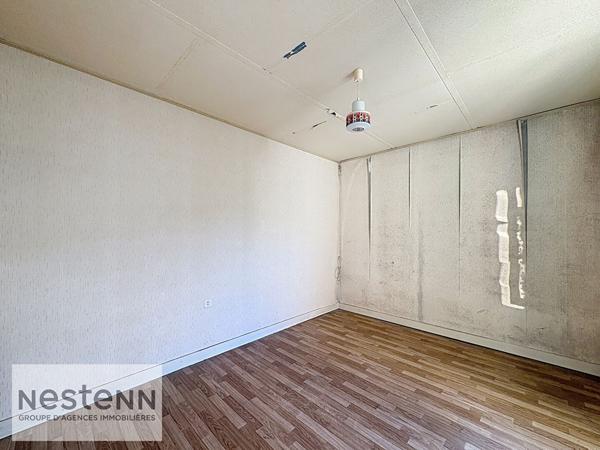 Maison à Vendre à Châteauneuf - Rénovation complète à prévoir