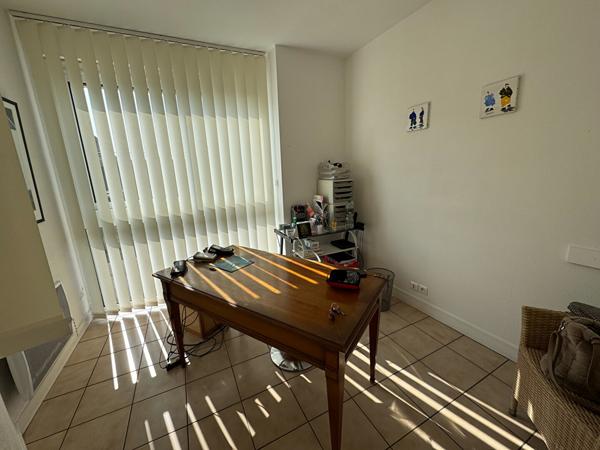 A vendre dans le centre-ville de Concarneau bureaux 7 pièces, 137 m² , Concarneau