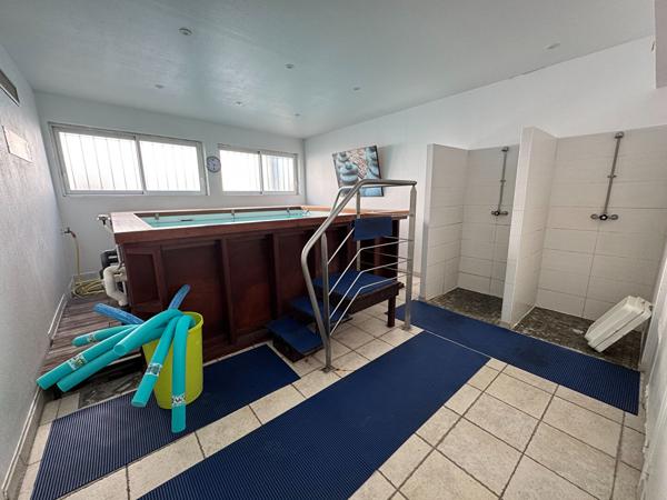 A vendre dans le centre-ville de Concarneau bureaux 7 pièces, 137 m² , Concarneau
