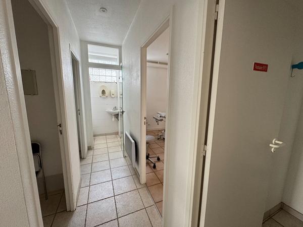 A vendre dans le centre-ville de Concarneau bureaux 7 pièces, 137 m² , Concarneau