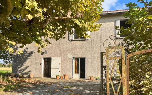 Maison à vendre    7 pièces •  Lamothe-Goas