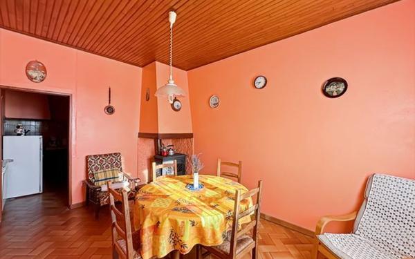 Maison à vendre    7 pièces •  Lamothe-Goas