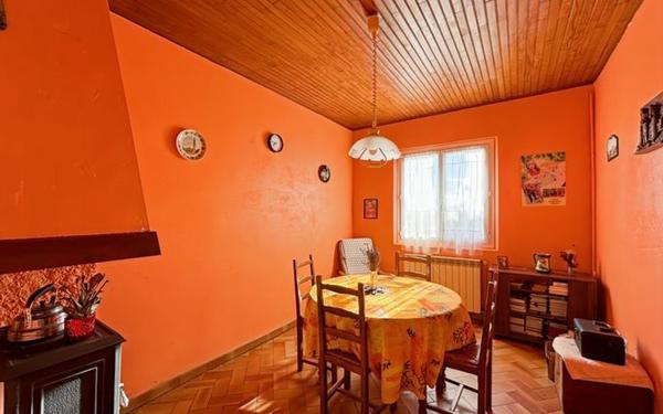 Maison à vendre    7 pièces •  Lamothe-Goas