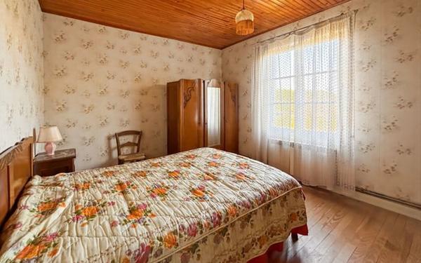 Maison à vendre    7 pièces •  Lamothe-Goas