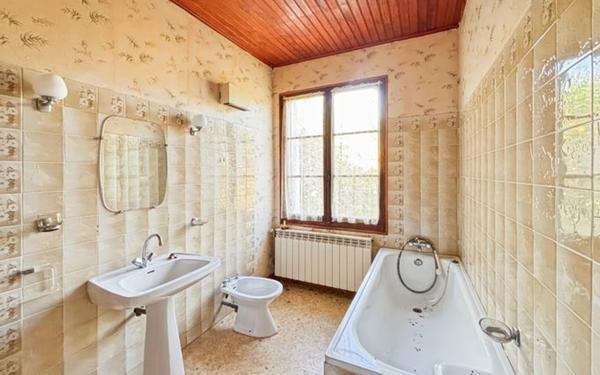 Maison à vendre    7 pièces •  Lamothe-Goas