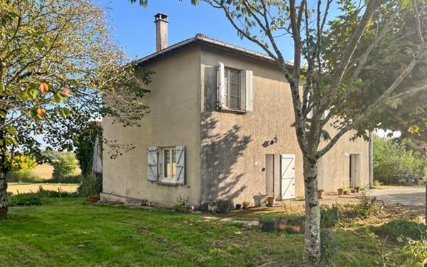 Maison à vendre    7 pièces •  Lamothe-Goas