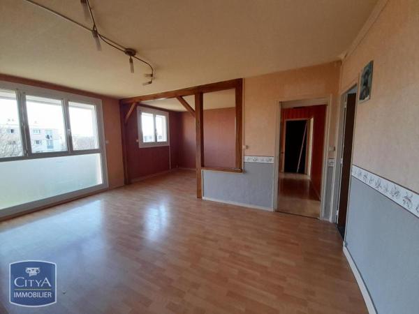 Appartement à louer 5 pièces 76.07m²
