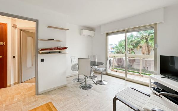 Appartement à louer    2 pièces • 42,88 m2 Golfe Juan - Vallauris