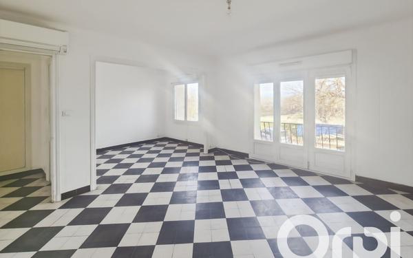 Maison à vendre    6 pièces •  Pont-Saint-Esprit