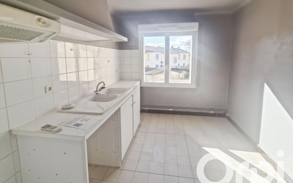 Maison à vendre    6 pièces •  Pont-Saint-Esprit