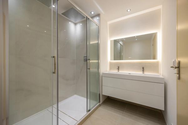 ***VISITE VIRTUELLE DISPONIBLE SUR DEMANDE...MARSEILLE 8ᵉ...RÉSIDENCE FLOTTE...APPARTEMENT FAMILIAL DE STANDING...TERRASSE...VUE DÉGAGÉE...CLIMATISATION INTÉGRALE***