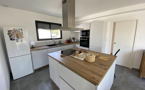 Maison à vendre    4 pièces •  Les Mathes