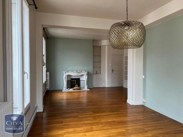 Appartement à louer 3 pièces 102.25m² Tours (37000)