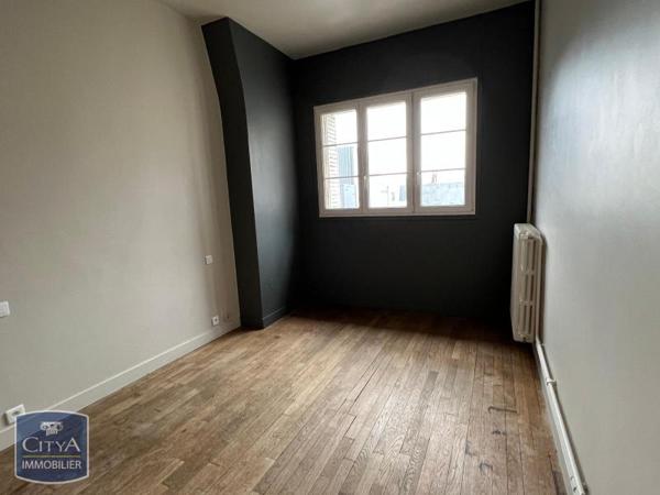 Appartement à louer 3 pièces 102.25m² Tours (37000)