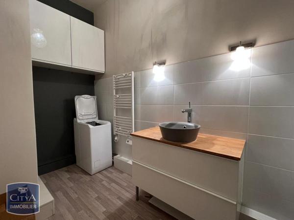 Appartement à louer 3 pièces 102.25m² Tours (37000)