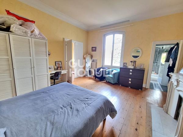 - MAISON T6 ALBI - 6 pièce(s) - 148.36 m2