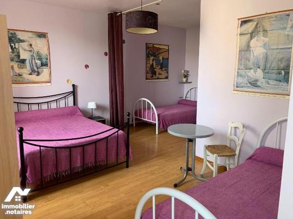 A VENDRE - A LIMOGNE-EN-QUERCY (46260-LOT) Maison quercynoise datant du 19ème siècles, située d...