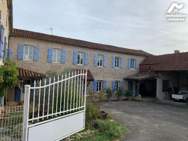 A VENDRE - A LIMOGNE-EN-QUERCY (46260-LOT) Maison quercynoise datant du 19ème siècles, située d...