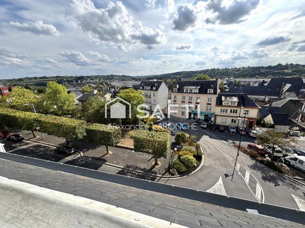 Studio de 43 m2 avec balcon et ascenseur vendu loué