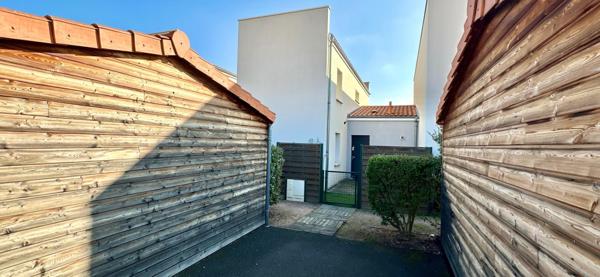 Maison RT2012, DPE B/B, avec garage, 3 chambres à Aulnat
