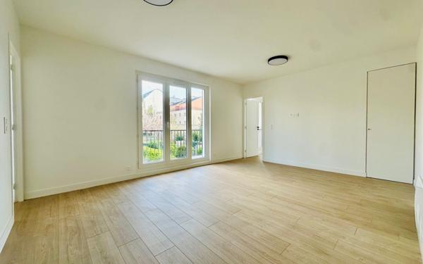 Appartement à louer    3 pièces • 53,14 m2 Créteil