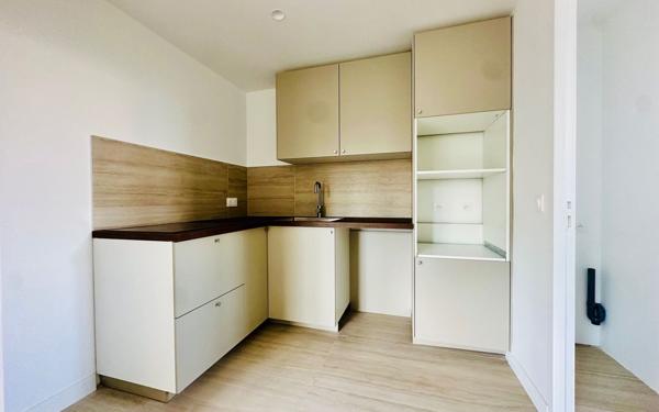 Appartement à louer    3 pièces • 53,14 m2 Créteil