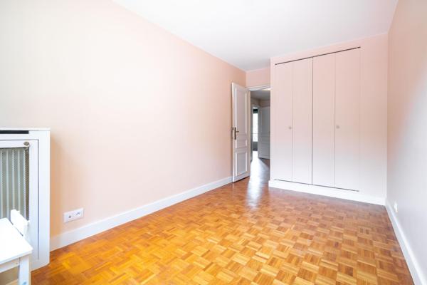 Emplacement central - familial - pratique - confortable