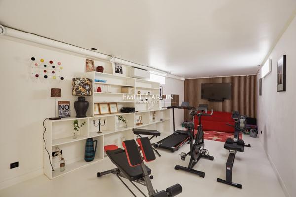 À vendre - Maison de caractère du XIXe siècle - Paris - 75116 - Passy
