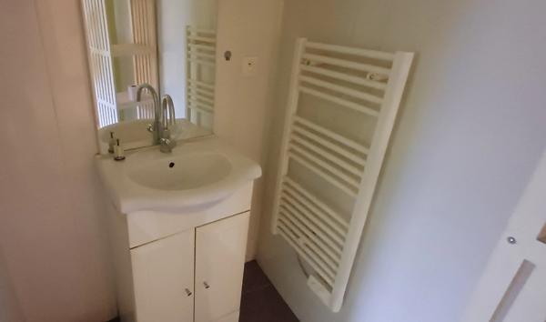 Maison à vendre 7 pièces RUELLE SUR TOUVRE (16) et jardin