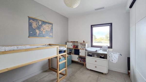 Superbe maison contemporaine de plain-pied à Vernègues / Cazan (13116)