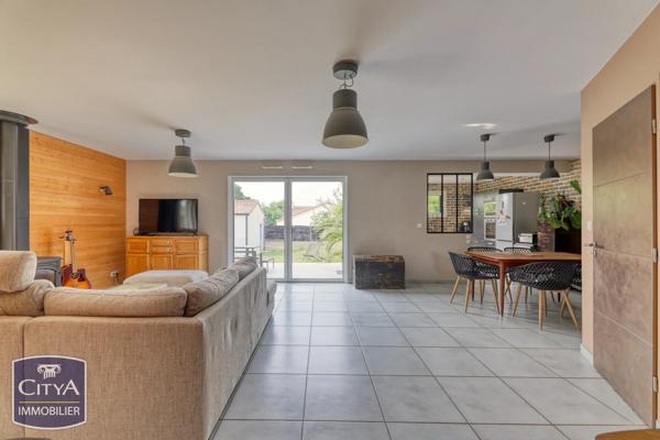 Maison à vendre 6 pièces 129.28m² Saint-Michel-Chef-Chef (44730)