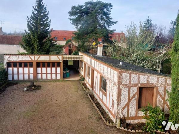 MAISON + DOUBLE GARAGES + DEPENDANCES