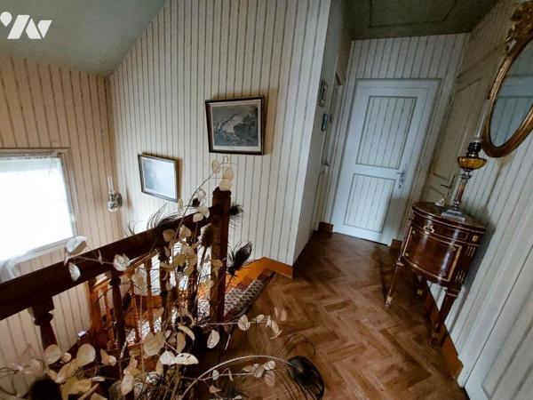 MAISON + DOUBLE GARAGES + DEPENDANCES